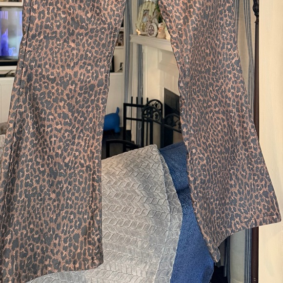 Pilcro Leopard Print Pants - Picture 6 of 6